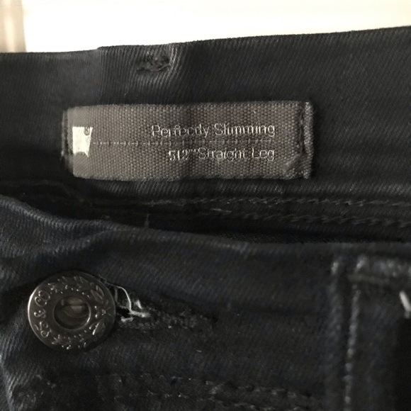 Levis 512 High-Waisted Jeans - Picture 2 of 4